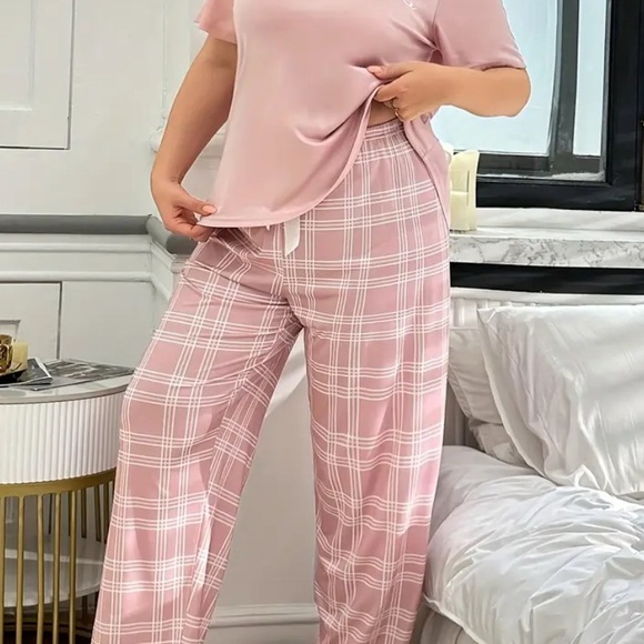 Women’s Plus Size Pink Plaid Women's Sleepwear Set - Picture 6 of 6